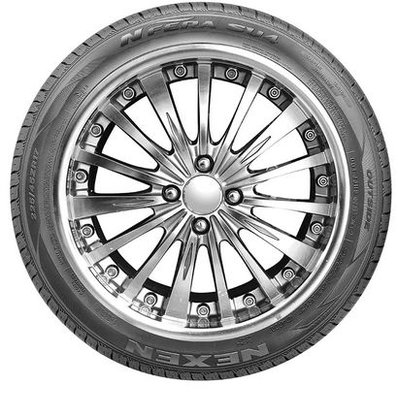 Pneu Nexen Aro 14 Nfera SU4 185/60R14 82H